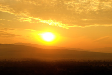 Poster - Beautiful golden sunrise over the road