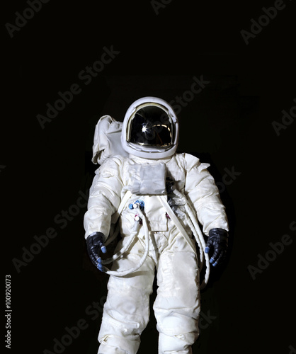 Zdjęcie XXL Astronauta na czarnym tle