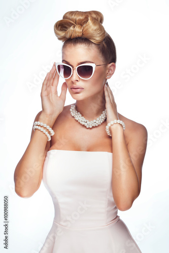Fotomural Blonde elegant woman.