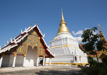 Wat Phra Kaew Don Tao At Lampang