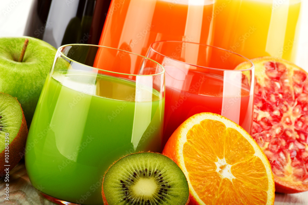 Glasses of assorted fruit juice. Detox diet - obrazy, fototapety, plakaty 