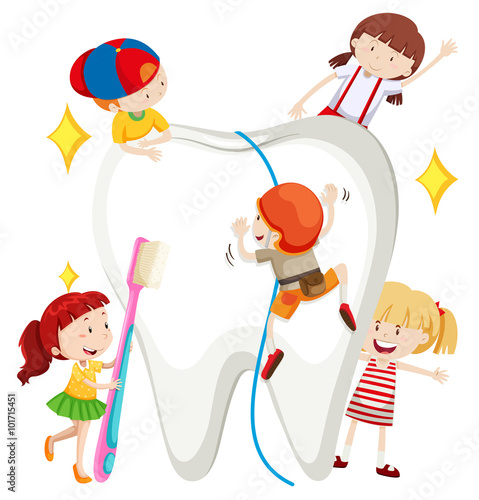Naklejka dekoracyjna Boys and girls cleaning tooth