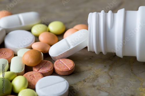 Fotografia colorful medication and pills