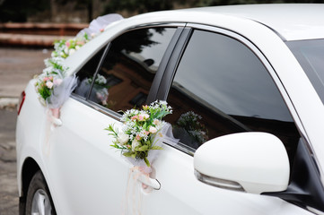 wedding decoration on wedding car