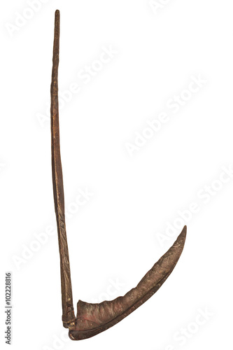 Fotomural Ancient rusted scythe isolated on white