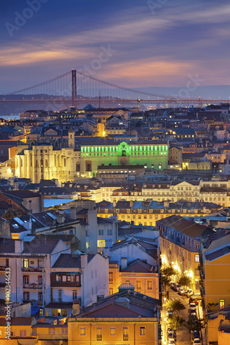 Obraz w ramie Lisbon. Image of Lisbon, Portugal during twilight blue hour.