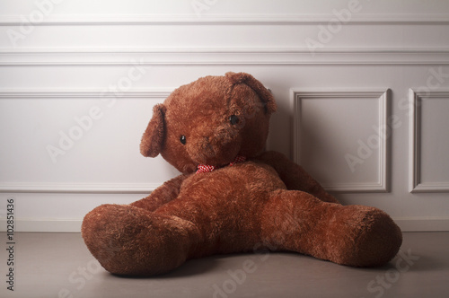 Obraz Dibond Huge toy bear