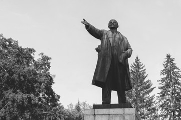 Monument to Lenin forward with his hand raised