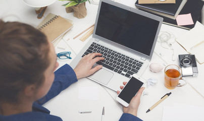 Wall Mural - responsive design office mockup