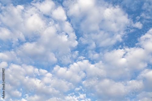 Obraz w ramie white cloud and blue sky, background and texture