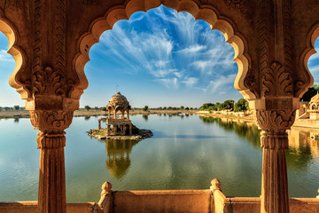 indian landmark gadi sagar in rajasthan