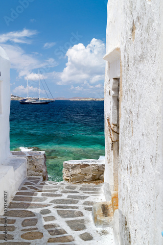 Obraz w ramie Traditional architecture of Oia village in Santorini island, Gre