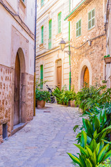 Fototapete - View of an beautiful narrow street with old mediterranean buildings
