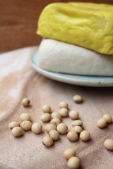 Canvas Print - Soybeans and tofu