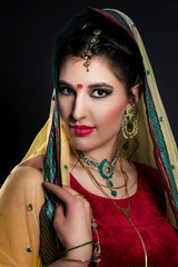 Indian bride make-up (Yvonne)