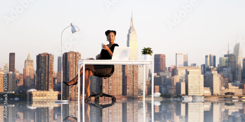 Plakat Bizneswoman Pracy Cityscape Urbanscene Concept