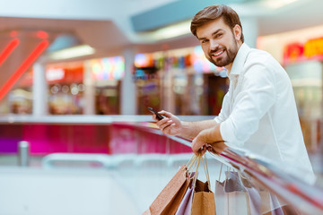 Poster - Man doing shopping