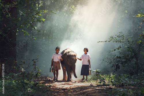 Fotografía Student little asian boy and girl, countryside in Thailand..
