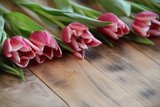 Fototapeta Tulipany - Tulpen auf Holz mit Textfreiraum