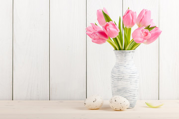 Poster - Fresh pink tulips and Easter eggs