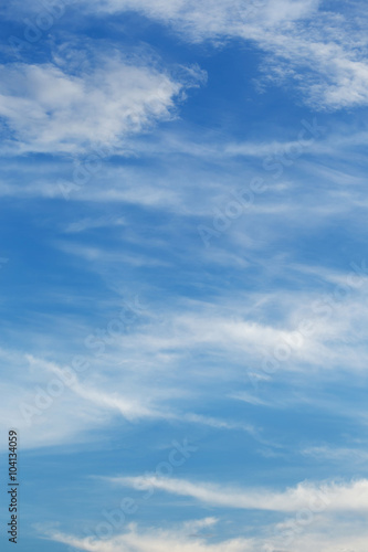 Obraz w ramie cloud on blue sky background