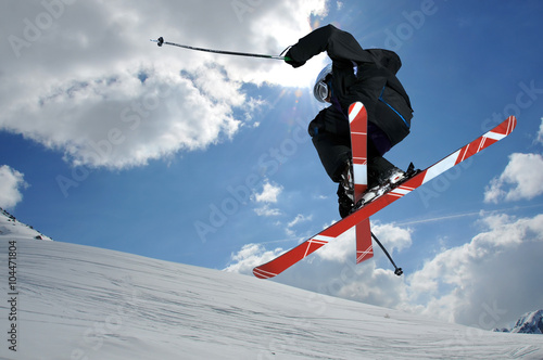 Dekoracja na wymiar  skoczek-narciarski-ze-skrzyzowanymi-nartami