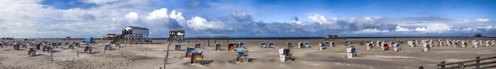 Wall Mural -  Panorama am Strand St Peter Ording
