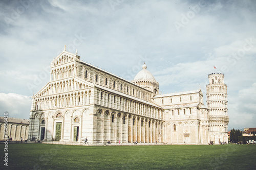 Plakat Katedra i krzywa wieża w Pizie w Włoszech