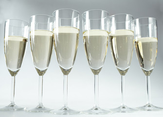 Wall Mural - champagne glasses