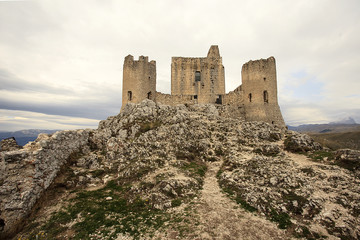 Wall Mural - In provincia dell'aquila, Rocca Calascio