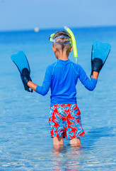 Wall Mural - Boy on the beach