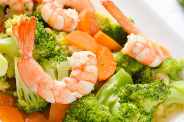 Fried broccoli with prawn