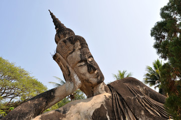 Wall Mural - Buddha statues at the beautiful and bizarre buddha park in Vientiane/Laos.