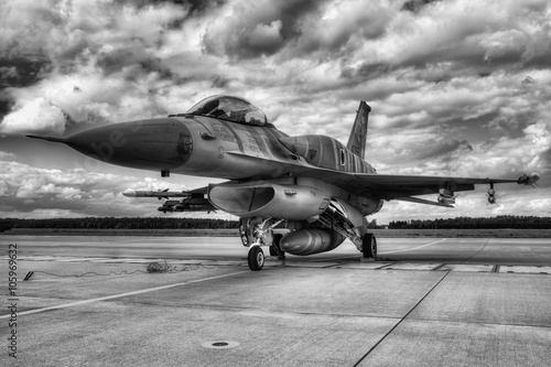 Fotomural Los aviones militares de la base de
