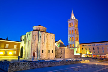 Canvas Print - Zadar historic square and church