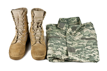 Wall Mural - army boots and combat shirt isolated on white background