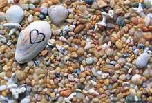 Sea Vacation, Love To The Sea, Honeymoon Background, Stones, Pebbles And Seashells