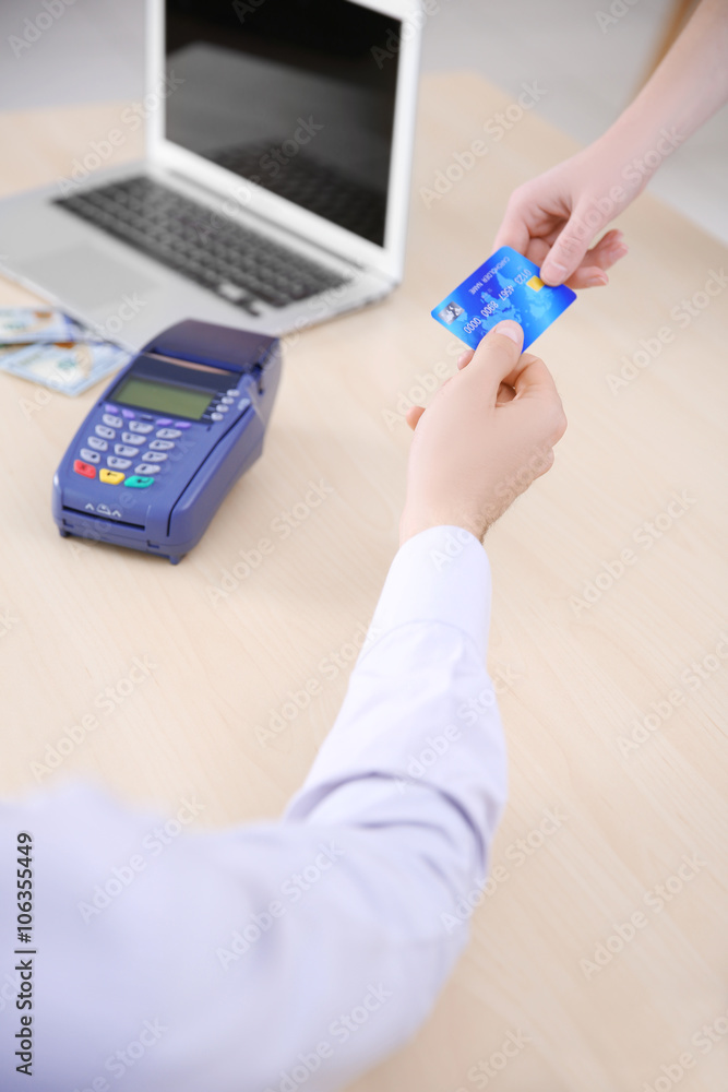 Payment operation with credit card and terminal
