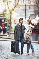 Wall Mural - Young couple traveling