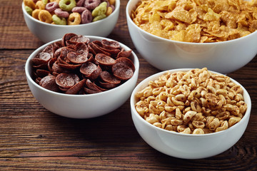 Wall Mural - Bowls of various cereals