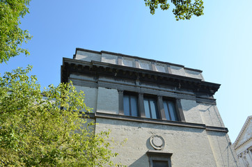 The building of the modern museum in the city of Brussels