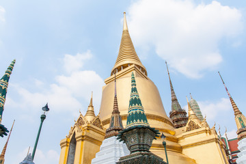 the golden pagoda in grand palace bangkok