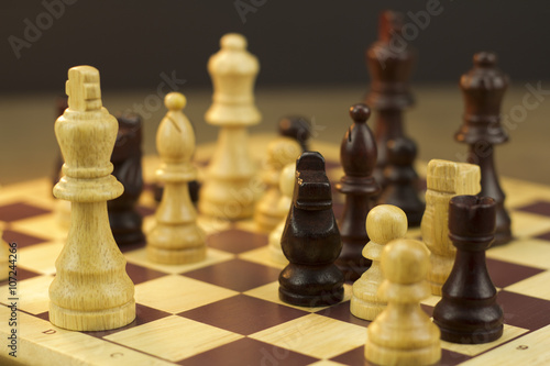 Cuadros en Lienzo Tablero de ajedrez con el juego en juego