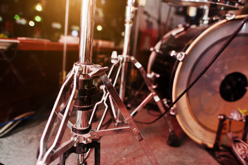 Drum set and drum rack