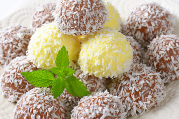 Sticker - Chocolate coconut truffles