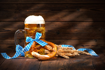 Canvas Print - Original bavarian pretzels with beer stein