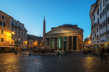 Fototapete - Rome, Italy: The Pantheon in the sunrise