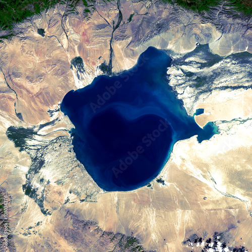Plakat Jezioro Uvs z satelity Landsat. Elementy tego obrazu dostarczone przez NASA.