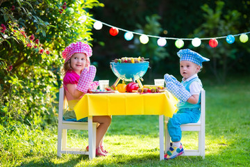 Wall Mural - Garden grill party for kids