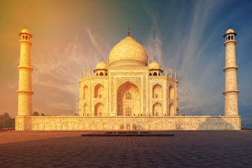 Fototapete - Taj Mahal India, Agra. 7 world wonders. Beautiful Tajmahal trave